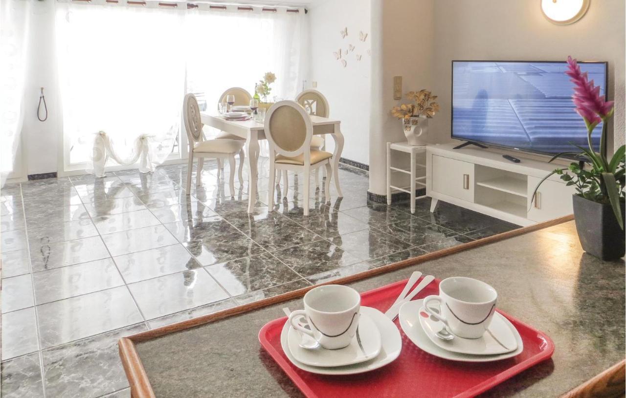 2 Bedroom Stunning Apartment In 또레비에하 외부 사진