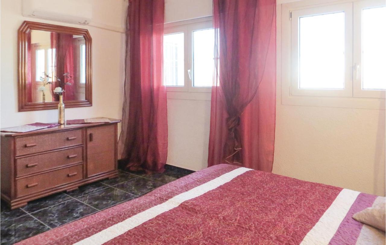 2 Bedroom Stunning Apartment In 또레비에하 외부 사진